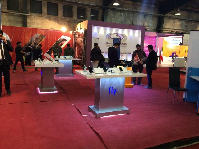 محمد حسین تقوایی زحمتکش: گزارش اختصاصی دهمین نمایشگاه فناوری اطلاعات استان یزد: استقبال از اولین روز کامیتکسی محمد حسین تقوایی زحمتکش: گزارش اختصاصی دهمین نمایشگاه فناوری اطلاعات استان یزد: استقبال از اولین روز کامیتکسی