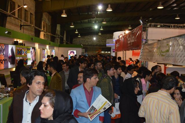 علیرضا پویافر:گزارش اختصاصی یازدهمین نمایشگاه فناوری اطلاعات استان یزد: جهارمین روز از کامیتکس یازدهم (6) علیرضا پویافر:گزارش اختصاصی یازدهمین نمایشگاه فناوری اطلاعات استان یزد: جهارمین روز از کامیتکس یازدهم (6)