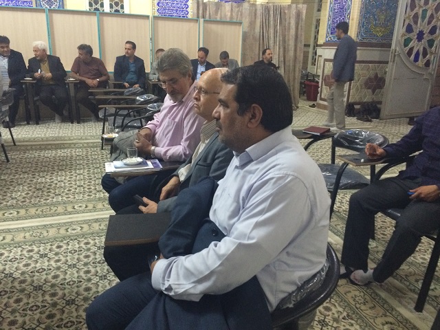 محمد حسین تقوایی زحمتکش: یزدفردا :گزارش تصویری:نشست اهالی فرهنگ و هنر یزد با نامزدهای شورای شهر محمد حسین تقوایی زحمتکش: یزدفردا :گزارش تصویری:نشست اهالی فرهنگ و هنر یزد با نامزدهای شورای شهر