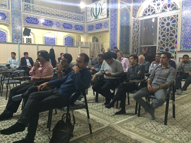 محمد حسین تقوایی زحمتکش: یزدفردا :گزارش تصویری:نشست اهالی فرهنگ و هنر یزد با نامزدهای شورای شهر محمد حسین تقوایی زحمتکش: یزدفردا :گزارش تصویری:نشست اهالی فرهنگ و هنر یزد با نامزدهای شورای شهر