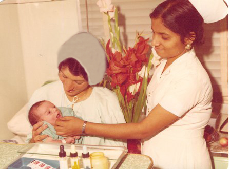 9- اولین زایشگاه خصوصی زنان وزایمان دریزد با پیشرفته ترین تجهیزات پزشکی در زمان افتتاح و اطلاعات پزشکی خود را در کتابی به نام از پنجه مریم تا جنین آزمایشگاهی برای استفاده علاقه مندان بچاپ رسانده ام یزد فردا : 1 9- اولین زایشگاه خصوصی زنان وزایمان دریزد با پیشرفته ترین تجهیزات پزشکی در زمان افتتاح و اطلاعات پزشکی خود را در کتابی به نام از پنجه مریم تا جنین آزمایشگاهی برای استفاده علاقه مندان بچاپ رسانده ام