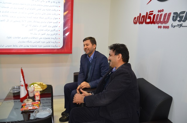 یزدفردا محمد حسین تقوایی زحمتکش -کامیتکس دوازدهم گزارش اختصاصی دوازدهمین نمایشگاه فناوری اطلاعات استان یزد:بازدید شهردار یزد (4) یزدفردا محمد حسین تقوایی زحمتکش -کامیتکس دوازدهم گزارش اختصاصی دوازدهمین نمایشگاه فناوری اطلاعات استان یزد:بازدید شهردار یزد (4)