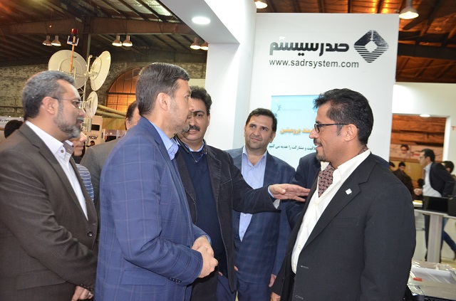 یزدفردا محمد حسین تقوایی زحمتکش -کامیتکس دوازدهم گزارش اختصاصی دوازدهمین نمایشگاه فناوری اطلاعات استان یزد:بازدید شهردار یزد (4) یزدفردا محمد حسین تقوایی زحمتکش -کامیتکس دوازدهم گزارش اختصاصی دوازدهمین نمایشگاه فناوری اطلاعات استان یزد:بازدید شهردار یزد (4)