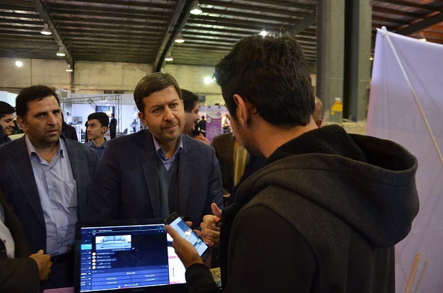 یزدفردا محمد حسین تقوایی زحمتکش -کامیتکس دوازدهم گزارش اختصاصی دوازدهمین نمایشگاه فناوری اطلاعات استان یزد:بازدید شهردار یزد (4) یزدفردا محمد حسین تقوایی زحمتکش -کامیتکس دوازدهم گزارش اختصاصی دوازدهمین نمایشگاه فناوری اطلاعات استان یزد:بازدید شهردار یزد (4)