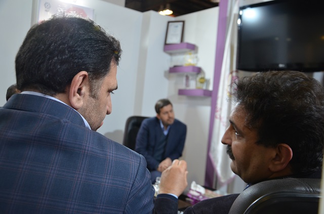 یزدفردا محمد حسین تقوایی زحمتکش -کامیتکس دوازدهم گزارش اختصاصی دوازدهمین نمایشگاه فناوری اطلاعات استان یزد:بازدید شهردار یزد (4) یزدفردا محمد حسین تقوایی زحمتکش -کامیتکس دوازدهم گزارش اختصاصی دوازدهمین نمایشگاه فناوری اطلاعات استان یزد:بازدید شهردار یزد (4)