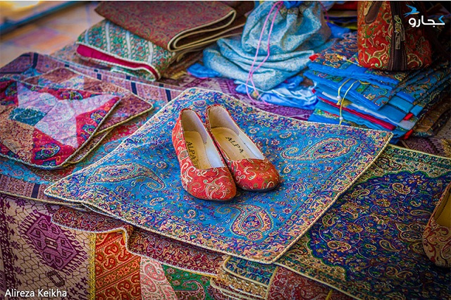 یزدفردا محمد حسین تقوایی زحمتکش بانو حمیده زابلی – وکیل پایه یک دادگستری یزد -کارشناس ارشد مالکیت فکری داستان حضور تاجر کویتی در نمایشگاه یزد و خطر سرقت نامحسوس صنایع دستی(37) یزدفردا محمد حسین تقوایی زحمتکش بانو حمیده زابلی – وکیل پایه یک دادگستری یزد -کارشناس ارشد مالکیت فکری داستان حضور تاجر کویتی در نمایشگاه یزد و خطر سرقت نامحسوس صنایع دستی(37)