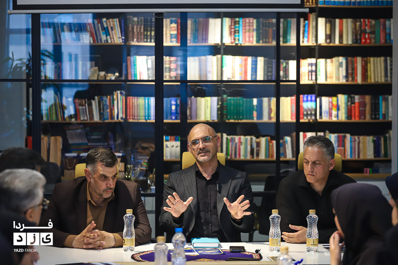 نشست خبری طرح «ایوان کاغذی من»