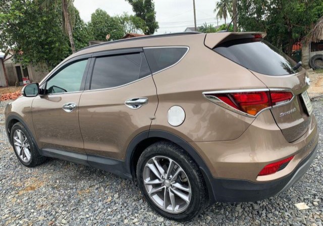 محکومیت هفت میلیارد ریالی قاچاقچی خودرو در اردکان