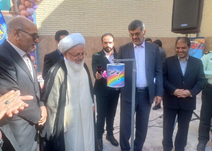 نواختن زنگ عاطفه‌ها در مدارس استان یزد