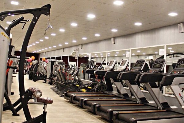 مهر و موم باشگاه مختلط در یزد