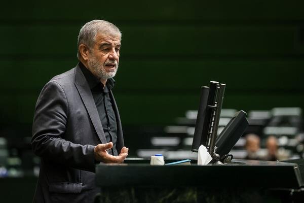 فرونشست در بافت تاریخی، نتیجه نبود منابع پایدار آب است/ یزد تابستان آینده دوام نمی‌آورد