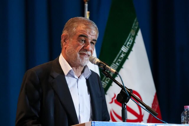 دولت در برنامه هفتم مکلف به واگذاری شرکت‌های دولتی است/ آماده اصلاح قانون هستیم