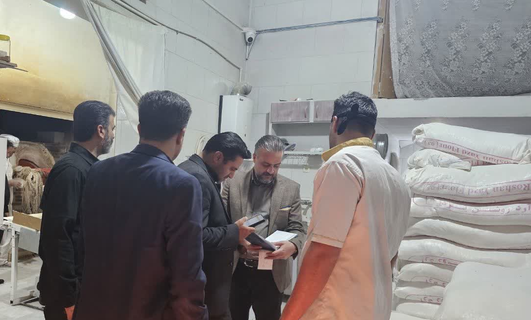 برخورد با نانوایان متخلف در تفت؛ پخت نان دوچانه‌ای ممنوع شد