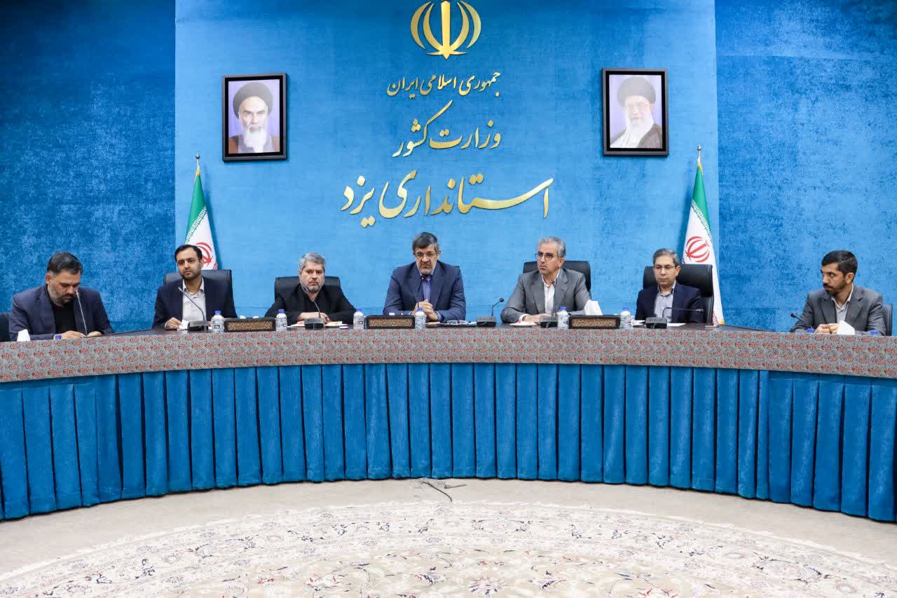 نظارت‌ بر بازارهای استان تشدید شود/ یزد در بین استان‌های ارزان در عرضه گوشت مرغ