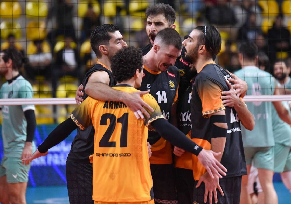 شهداب روی ریل پیروزی