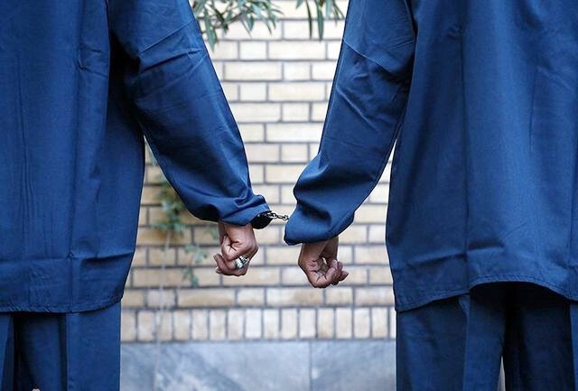 کشف ۲ دستگاه موتورسیکلت سرقتی در اردکان