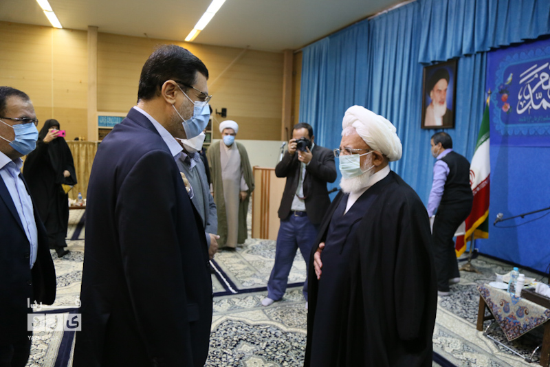 دیدار قاضی زاده هاشمی معاون محترم رئیس جمهور و رئیس بنیاد شهید و امور ایثارگران با آیت الله ناصری نماینده ولی فقیه و امام جمعه یزد