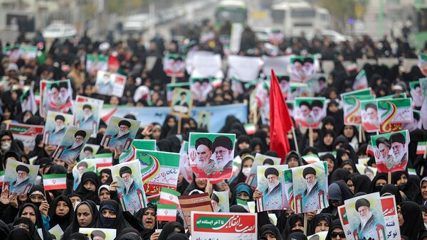 ایرانیان این وعده الهی را رقم می‌زنند