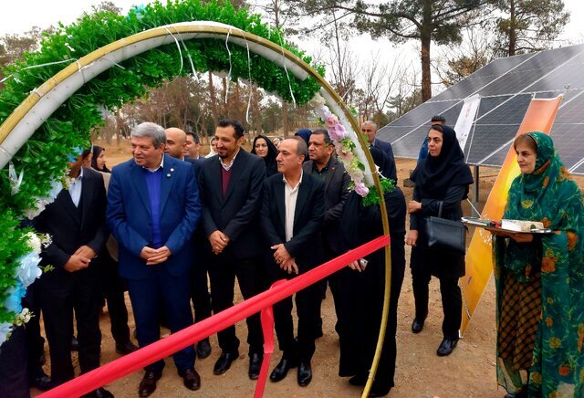۶۰۰ کیلووات نیروگاه خورشیدی ویژه معلولان در یزد افتتاح شد ۶۰۰ کیلووات نیروگاه خورشیدی ویژه معلولان در یزد افتتاح شد