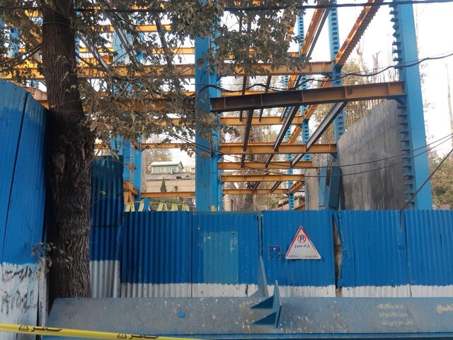 برخورد با ساخت و سازهای غیرمجاز با همکاری پرسنل خدمات شهری