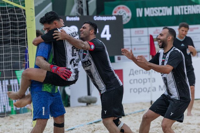 تاریخ‌سازی گلساپوش یزد/ گلسایی‌ها در یک قدمی فتح جهان