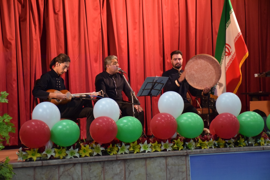 برگزاری جشن انقلاب