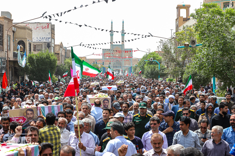 مراسم تشییع پیکر مطهر شهدای حمله رژیم صهیونیستی به یزد