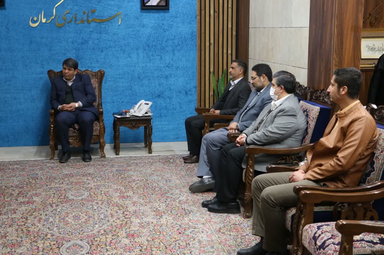 اقتصاد استان کرمان به مدیریت نیاز دارد/ فرصت درگیر شدن به حاشیه‌های خاص نیست