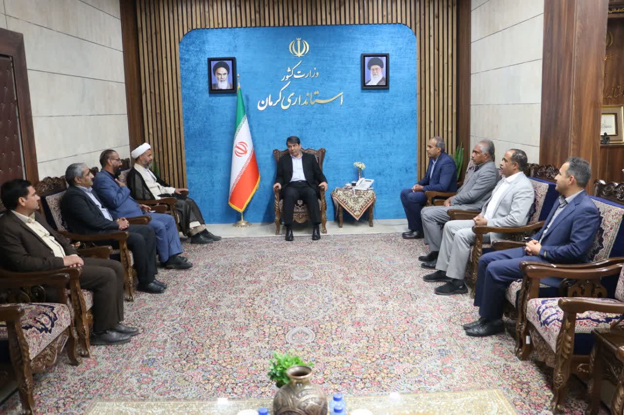 چاره‌ای جزء حرکت به سمت کشاورزی مدرن و صنایع تبدیلی نداریم/کارخانه سیمان عنبرآباد؛ نقطه عطفی در اشتغال‌زایی و توسعه صنعتی جنوب استان