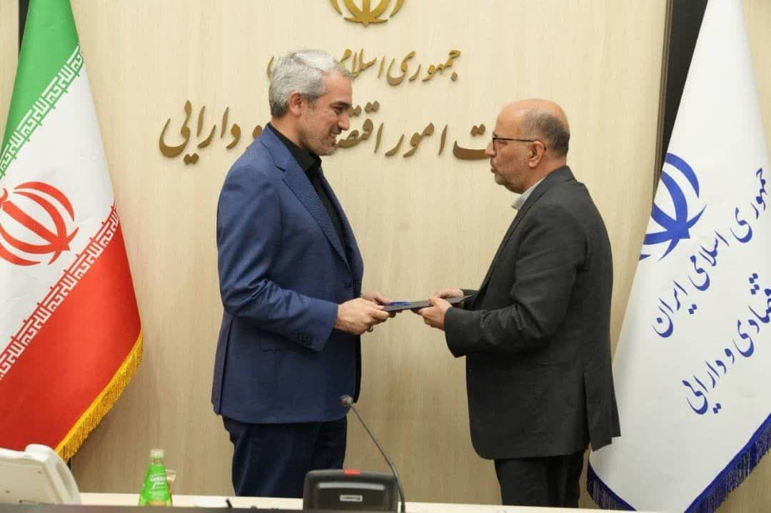 یک یزدی سکاندار ارتباط مجلس و وزارت اقتصاد شد