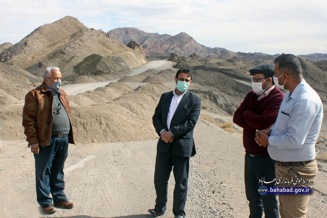 بازدید فرماندار بهاباد از جاده در حال احداث بهاباد ـ دربند/ آسفالت 30 کیلومتر ابتدایی این مسیر تا هفت ماه آینده