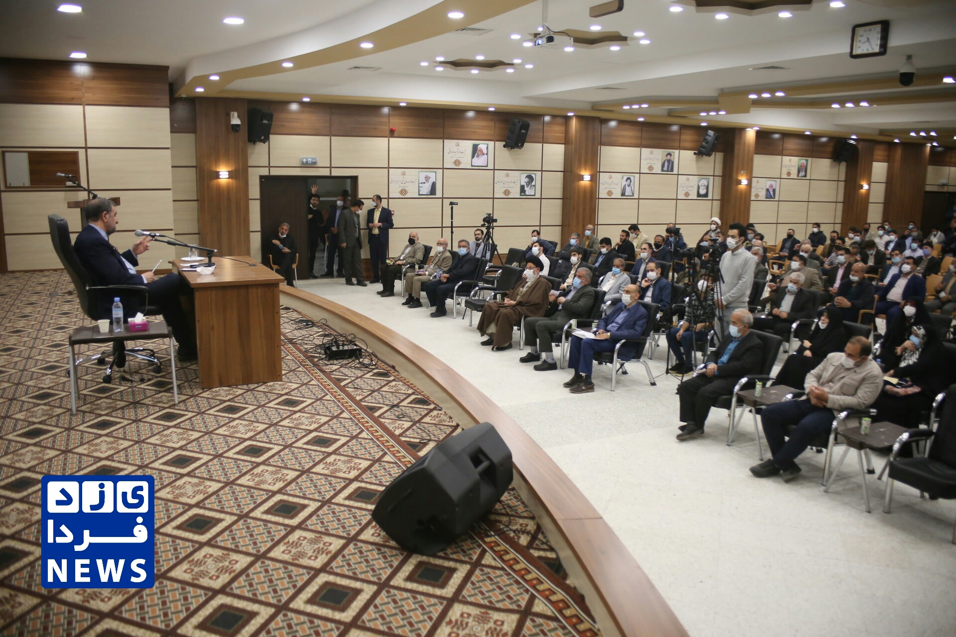 جلسه هم اندیشی گام دوم انقلاب، وحدت و حرکت در مدینه العلم کاظمیه