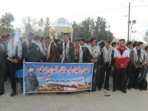 همراهی و ارائه خدمات امدادی توسط امدادگران شهرستان ابرکوه به کاروان راهیان نور دانش آموزی