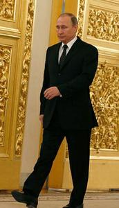 پوتین از کجا راه رفتن را یاد گرفته است؟ راز راه رفتن پوتین در چیست؟ 