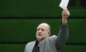 پاسخ قاضی پور به اعتراضات/مصاحبه جنجالی واظهار نظرهای جنجالی تر