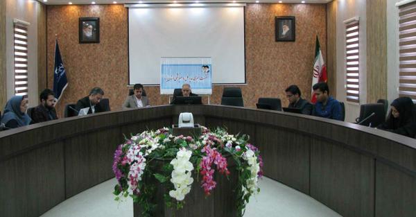 با توجه به فصل تابستان مردم عزیز استان خطر بیماری تب کریمه کنگو که از گوشت قرمز غیر بهداشتی و پیش سرد نشده به انسان منتقل می شود را جدی بگیرند.