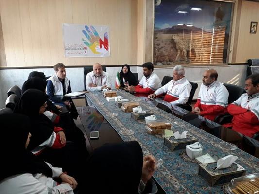 مردم به خدمت‌رسانی داوطلبان هلال‌احمر اردکان اعتماد دارند
