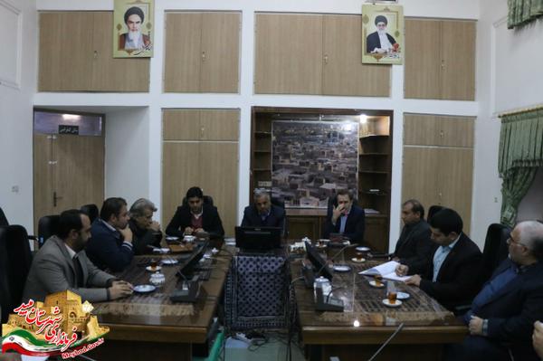 نگاهی جامع داشتن حرکت، خیزش و رضایت‌مندی را موجب می‌شود