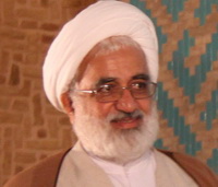 با حضور امام جمعه یزد جشنواره شعر فجر در یزد برگزار شد با حضور امام جمعه یزد جشنواره شعر فجر در یزد برگزار شد