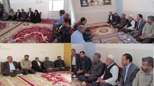 فرهمند با خانواده های معظم شهداء در ابرکوه دیدار کرد + عکس فرهمند با خانواده های معظم شهداء در ابرکوه دیدار کرد + عکس