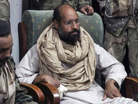 پسر قذافى در زندانی سفارشی با امکاناتی نظیر زمين بسکتبال،چمن فوتبال، آشپز خاص!!! پسر قذافى در زندانی سفارشی با امکاناتی نظیر زمين بسکتبال،چمن فوتبال، آشپز خاص!!!