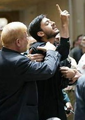  از شعار علیه بنی‌صدر تا شعار علیه احمدی‌نژاد