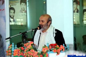 استاندار يزدوظيفه همگان را شناخت توطئه هاي دشمن در عرصه جنگ نرم دانست+عکس