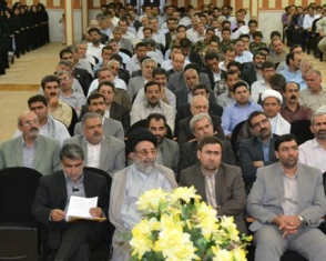 همایش تجلیل از کارمندان دولت در شهرستان طبس با حضور معاون عمرانی استاندار یزد (گزارش تصویری)+(1نظر)