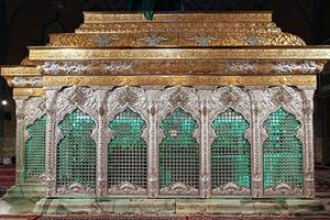 ضريح جديد بارگاه اباعبدالله‌الحسين در ديار عشق و ايثار نصب مي‌شود