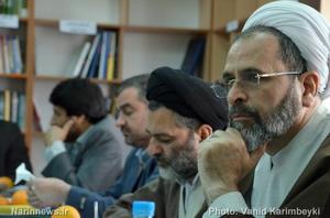 جلسه هیئت امناء دانشکده خبر میبد با حضور دکتراعرافی و یحیی زاده برگزار شد جلسه هیئت امناء دانشکده خبر میبد با حضور دکتراعرافی و یحیی زاده برگزار شد