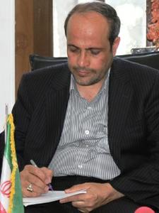 نماینده مردم طبس در دیدار با رییس جمهور، خواستار تحقق انتقال آب به این شهرستان شد.