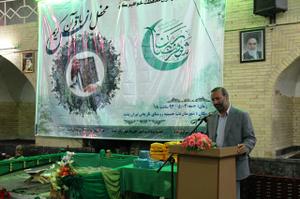  قرآن كتابي انسان ساز است و براي تمام مشكلات امروز بشر راه حل و برنامه دارد 