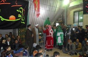 از تعزیه خوانان پیشکسوت میبد با اهدای لوح تقدیر تجلیل شد