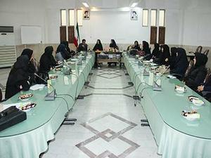 تاکید مسئول ورزش بانوان اداره کل ورزش و جوانان استان یزد بر برگزاری باشکوه برنامه های دهه فجر تاکید مسئول ورزش بانوان اداره کل ورزش و جوانان استان یزد بر برگزاری باشکوه برنامه های دهه فجر